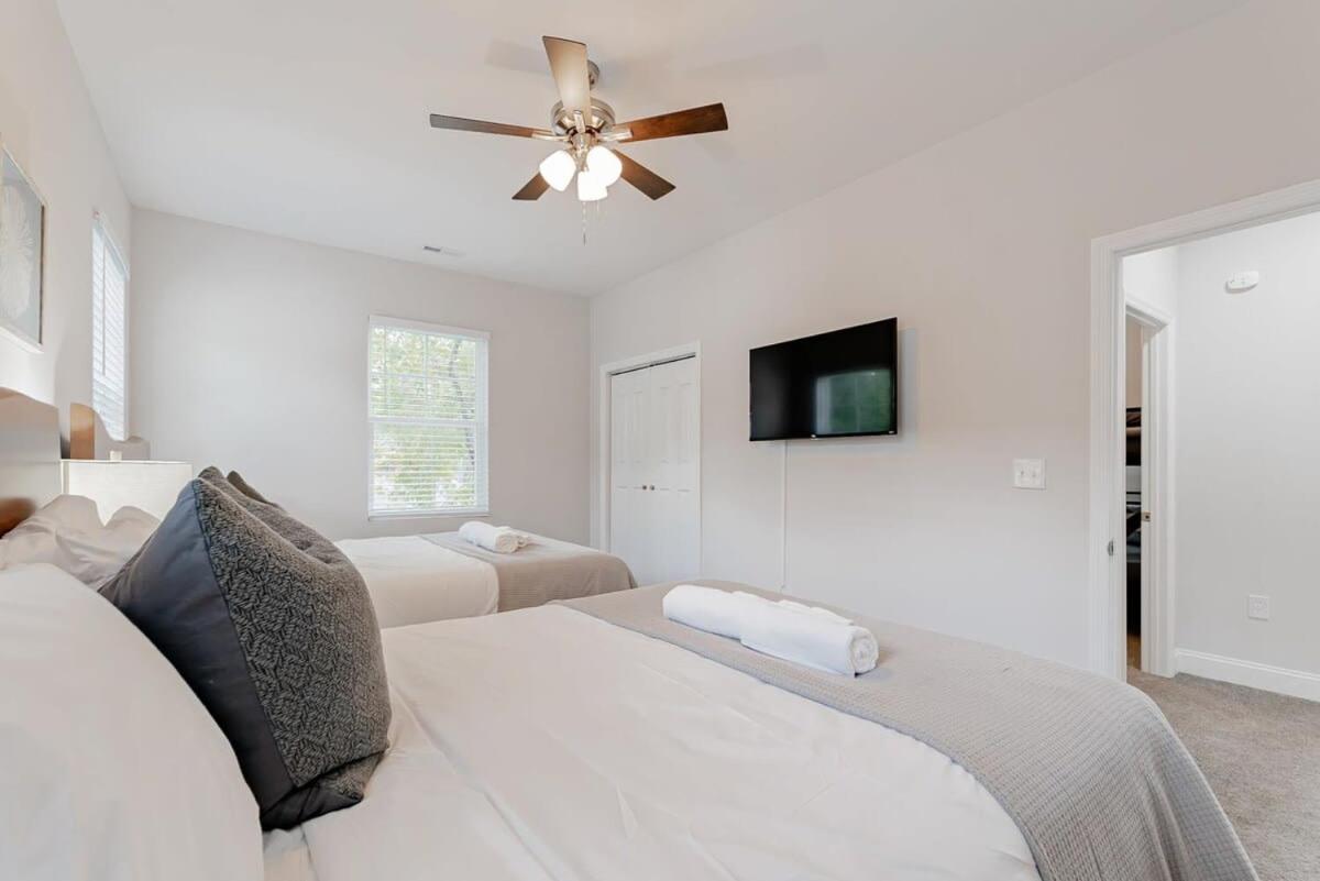 Perfectly Paired On Pope - Two Houses Columbia Extérieur photo